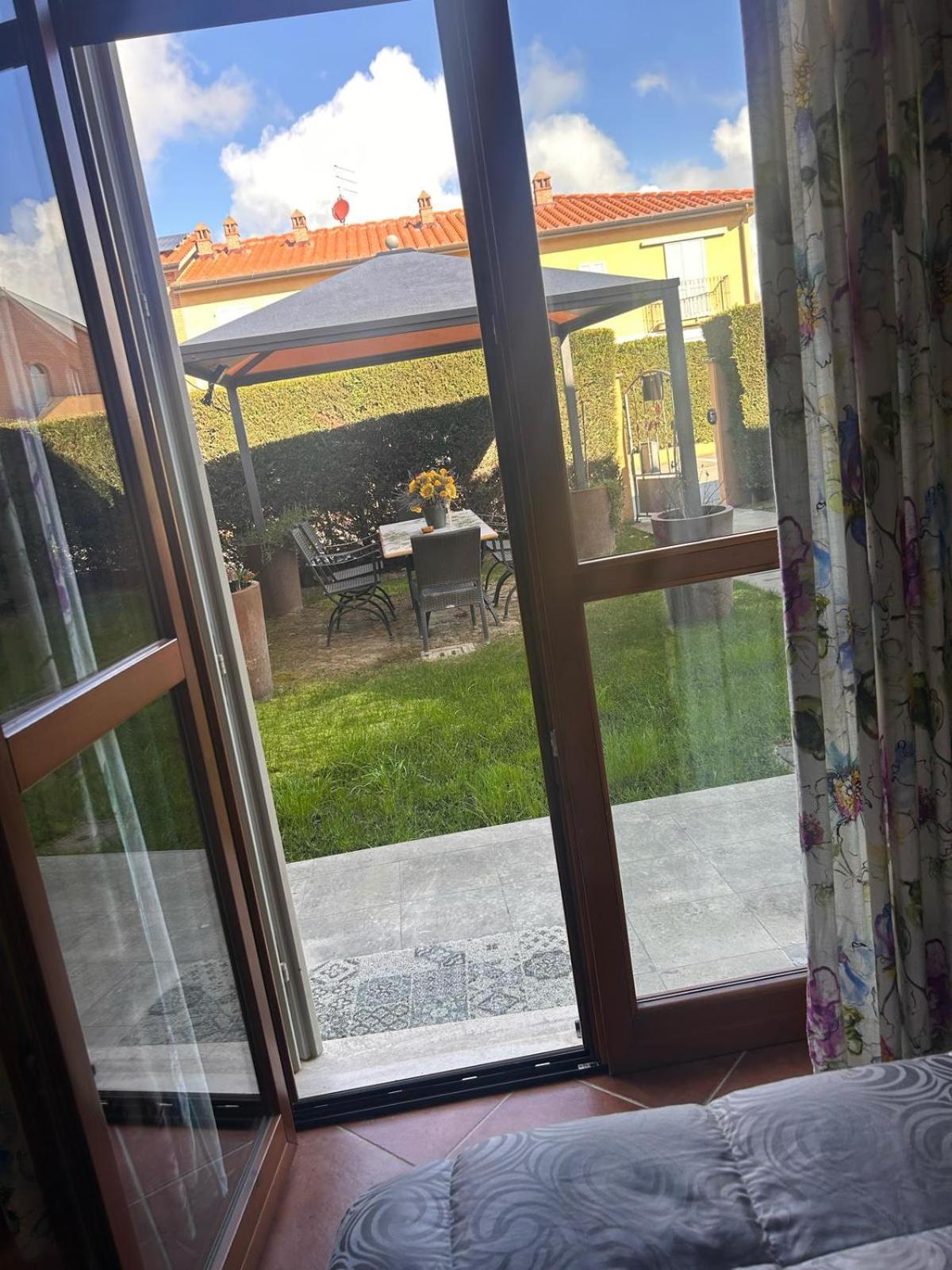 לינה וארוחת בוקר קסטלנואובו ברארדנגה Casa Paola Nel Chianti מראה חיצוני תמונה