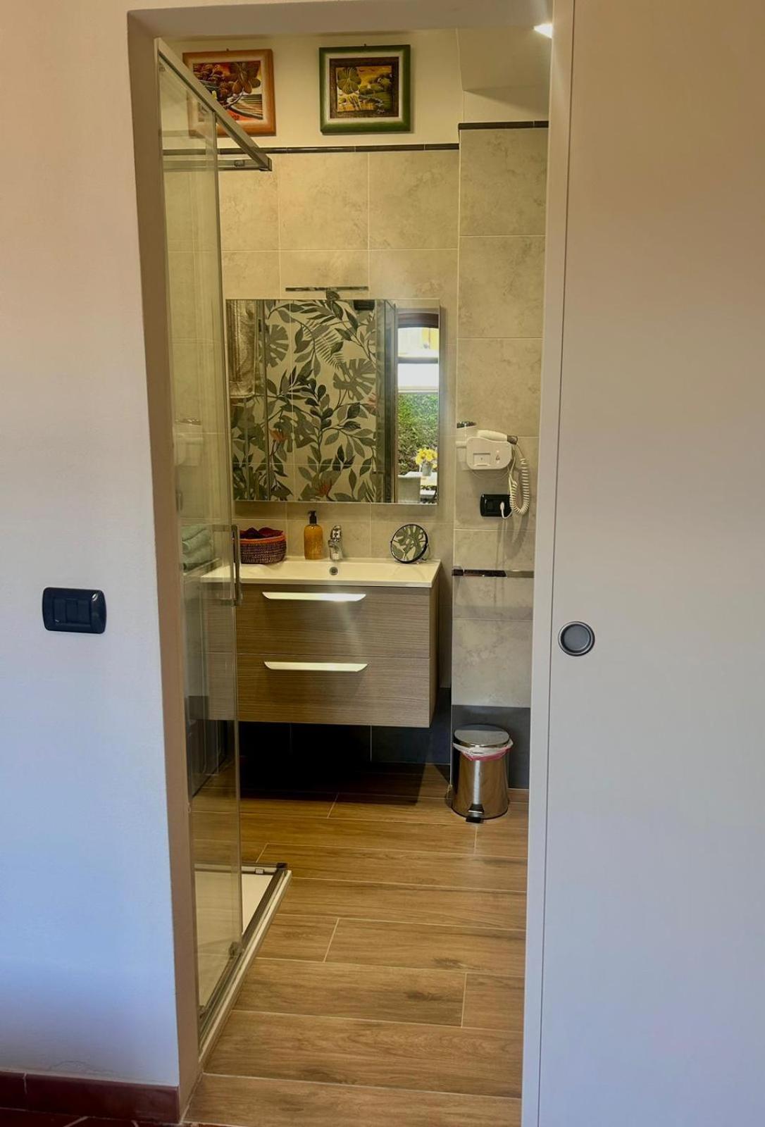 לינה וארוחת בוקר קסטלנואובו ברארדנגה Casa Paola Nel Chianti חדר תמונה