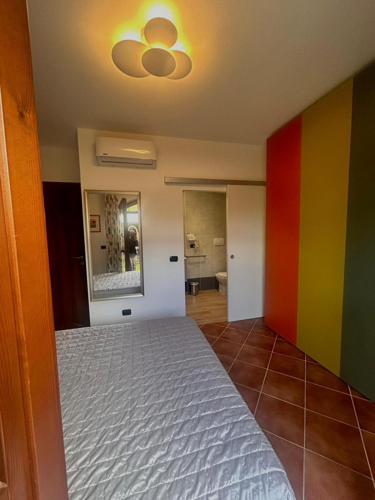 לינה וארוחת בוקר קסטלנואובו ברארדנגה Casa Paola Nel Chianti חדר תמונה