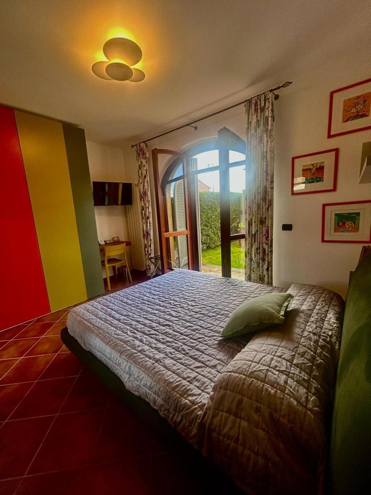 לינה וארוחת בוקר קסטלנואובו ברארדנגה Casa Paola Nel Chianti חדר תמונה