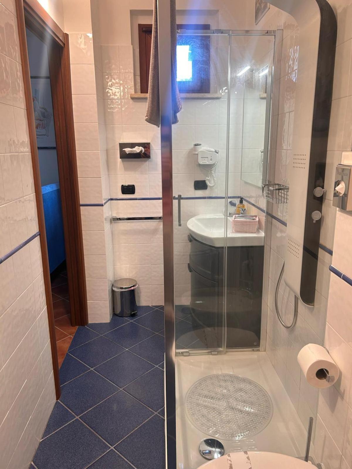 לינה וארוחת בוקר קסטלנואובו ברארדנגה Casa Paola Nel Chianti חדר תמונה