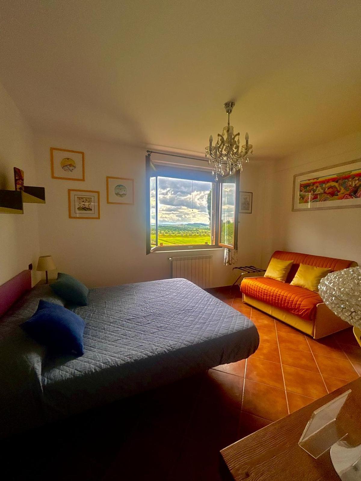 לינה וארוחת בוקר קסטלנואובו ברארדנגה Casa Paola Nel Chianti חדר תמונה