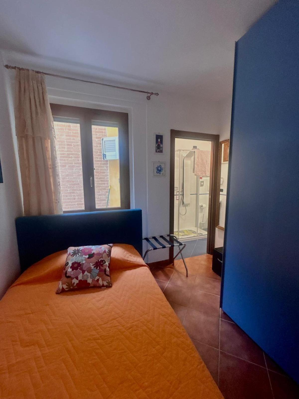 לינה וארוחת בוקר קסטלנואובו ברארדנגה Casa Paola Nel Chianti חדר תמונה
