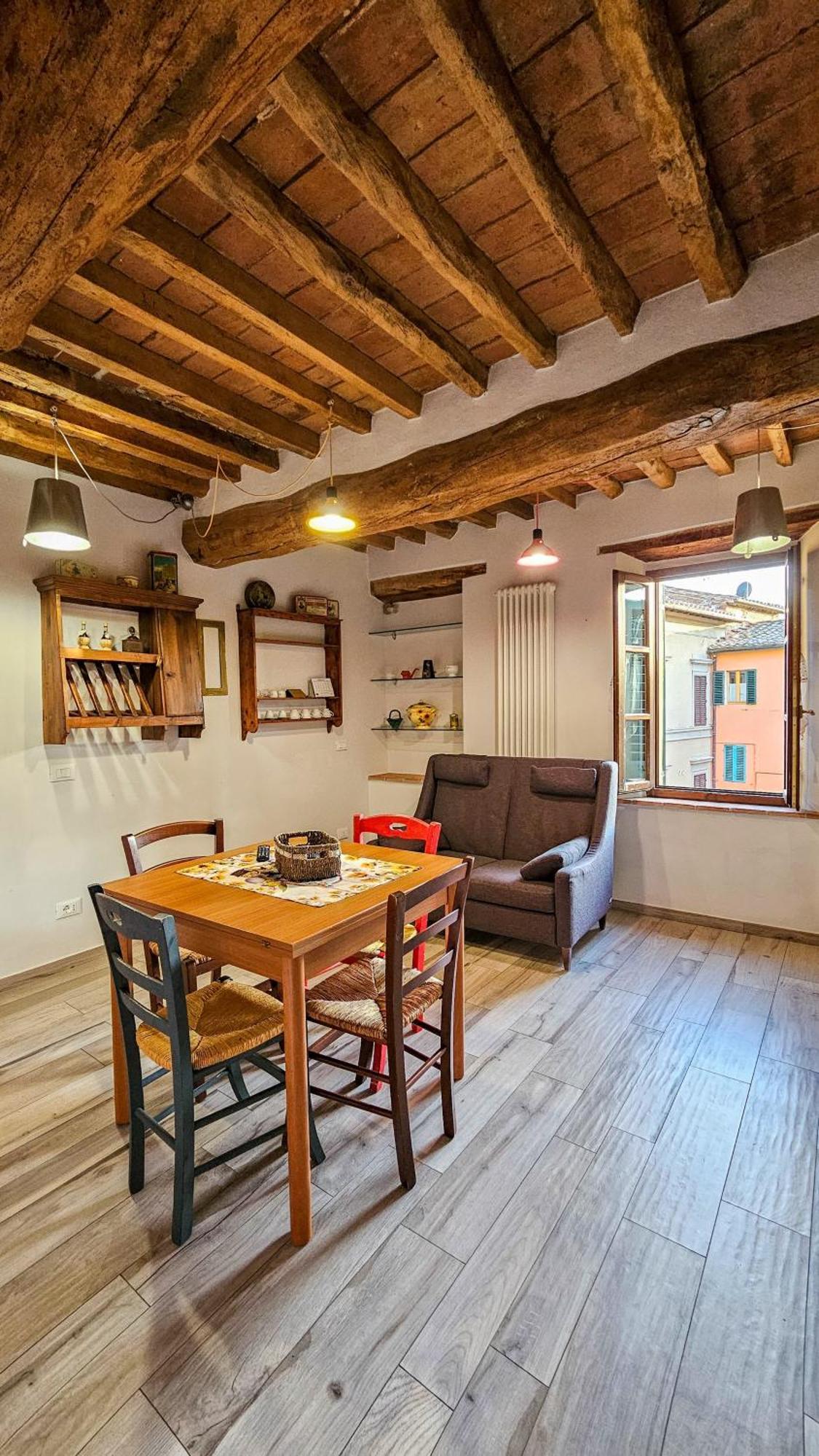 לינה וארוחת בוקר קסטלנואובו ברארדנגה Casa Paola Nel Chianti חדר תמונה