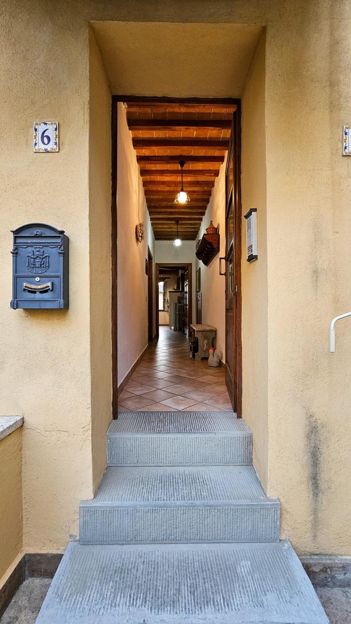 לינה וארוחת בוקר קסטלנואובו ברארדנגה Casa Paola Nel Chianti חדר תמונה