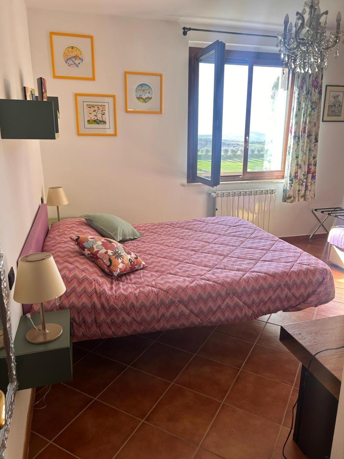 לינה וארוחת בוקר קסטלנואובו ברארדנגה Casa Paola Nel Chianti מראה חיצוני תמונה